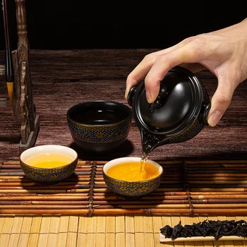 1 Sada Čaje Cestovní Čajový Set Keramické 1 Hrnec 3 Šálky Přenosné Konvice Kung Fu TeaSet Teaware Set s Filtrem Květina Teawares Obřad