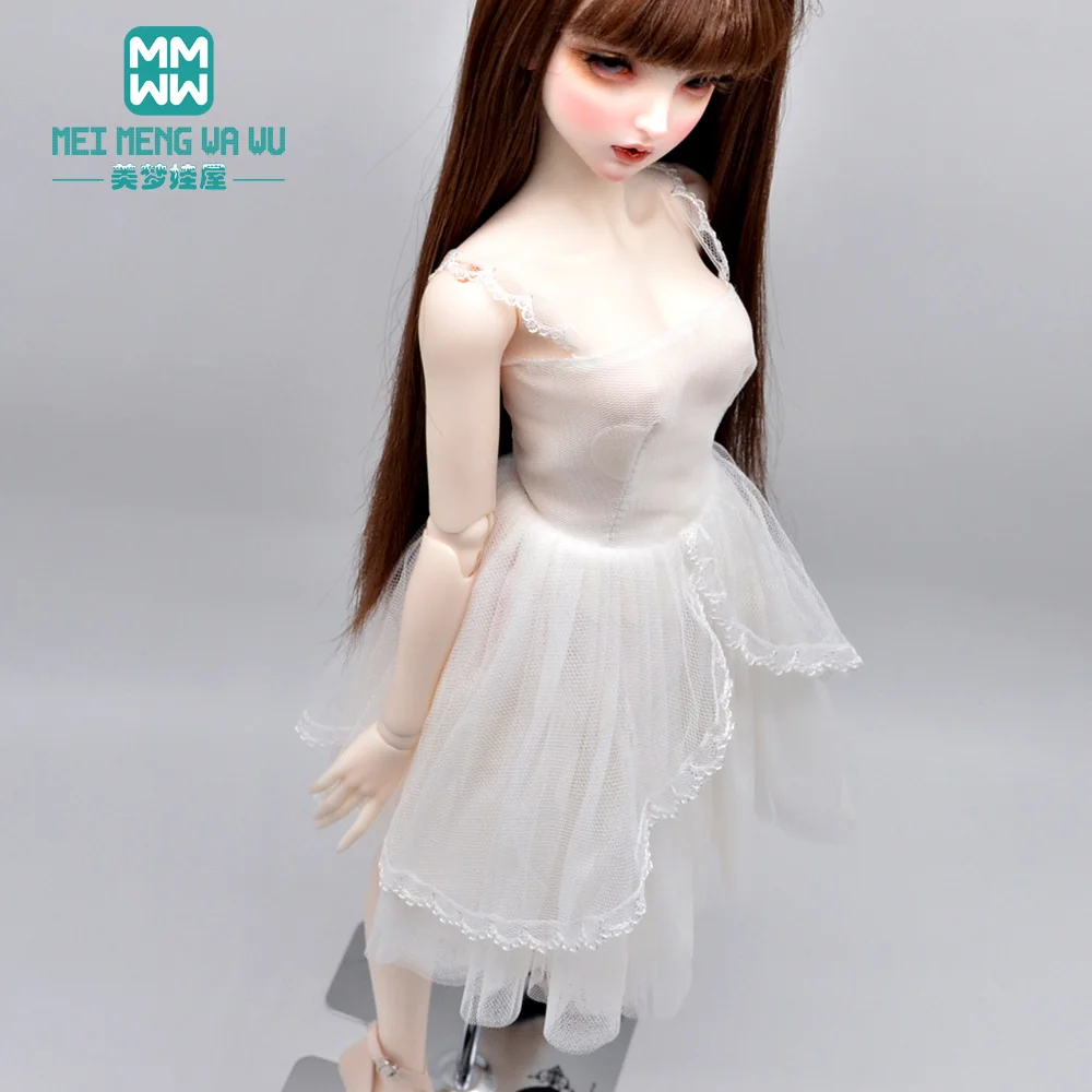 BJD Doll oblečení 58-60CM 1/3 Módní DD SD Panenky hračky Míč Spojované Panenka Módní krajkové šaty, uniformy