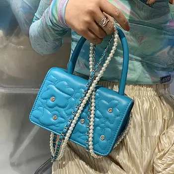 Luxusní značka Malé Tote bag 2021 Módní Vysoce kvalitní PU Kůže Ženy Značkové Kabelky Pearl Řetězce Rameno Messenger Bag