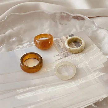 Módní Akrylové Pryskyřice Prsteny pro Ženy Candy Barva Mramor Textury Luxusní Gem Otvory Lze Regulovat Prsteny Šperky pro Dívky